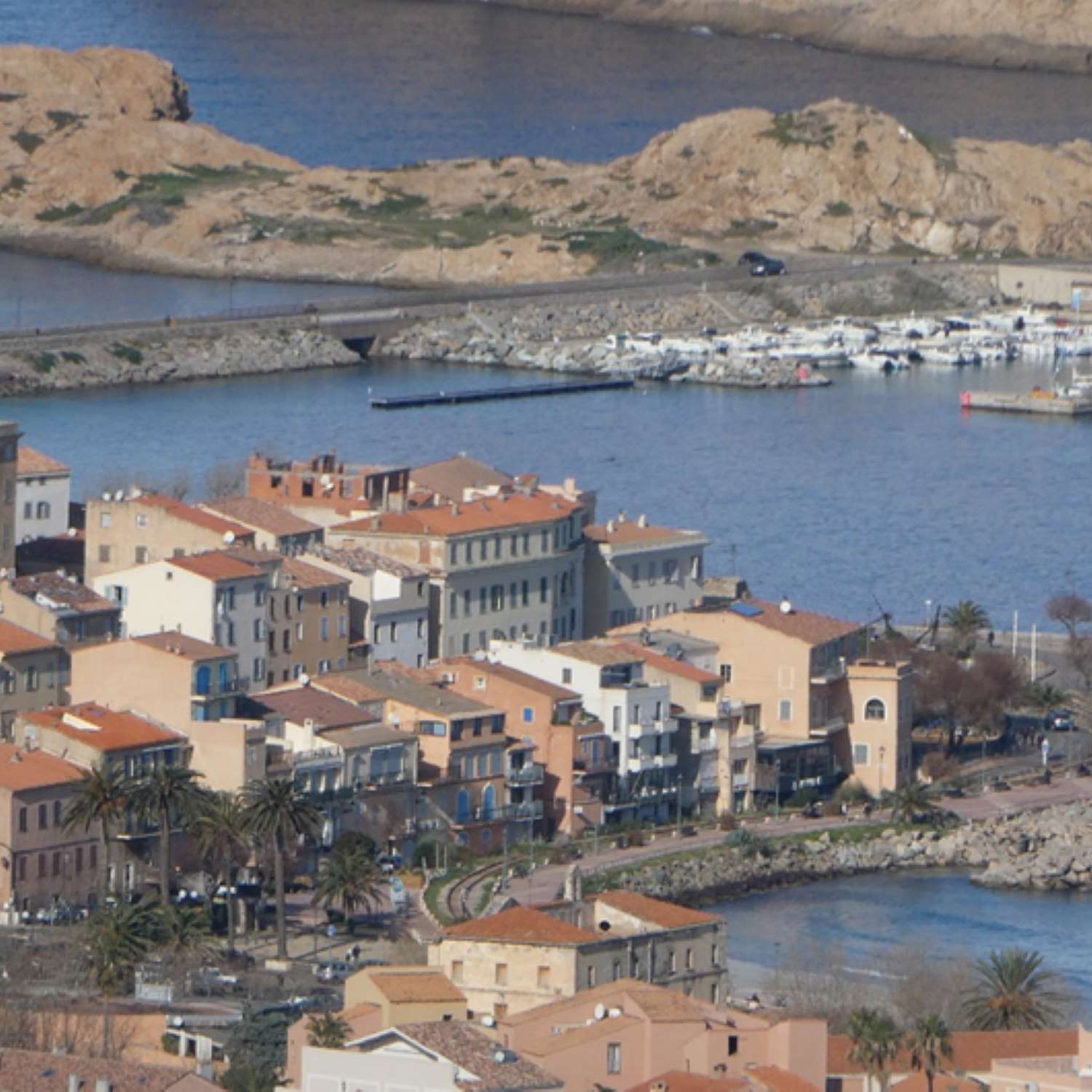 CLIL Language Courses in Corsica